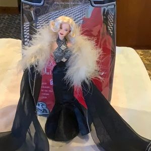 Vintage Mattel 1998 collector edition stepping out Barbie doll